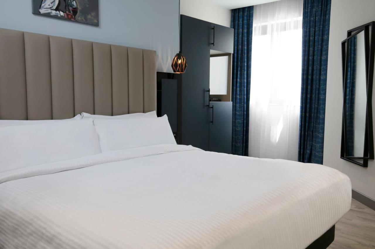 Spark By Hilton Luton Luton  Exteriör bild