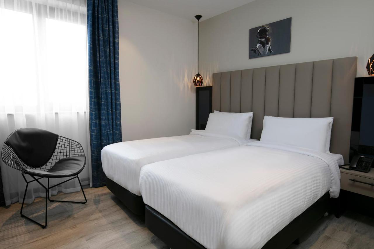 Spark By Hilton Luton Luton  Exteriör bild