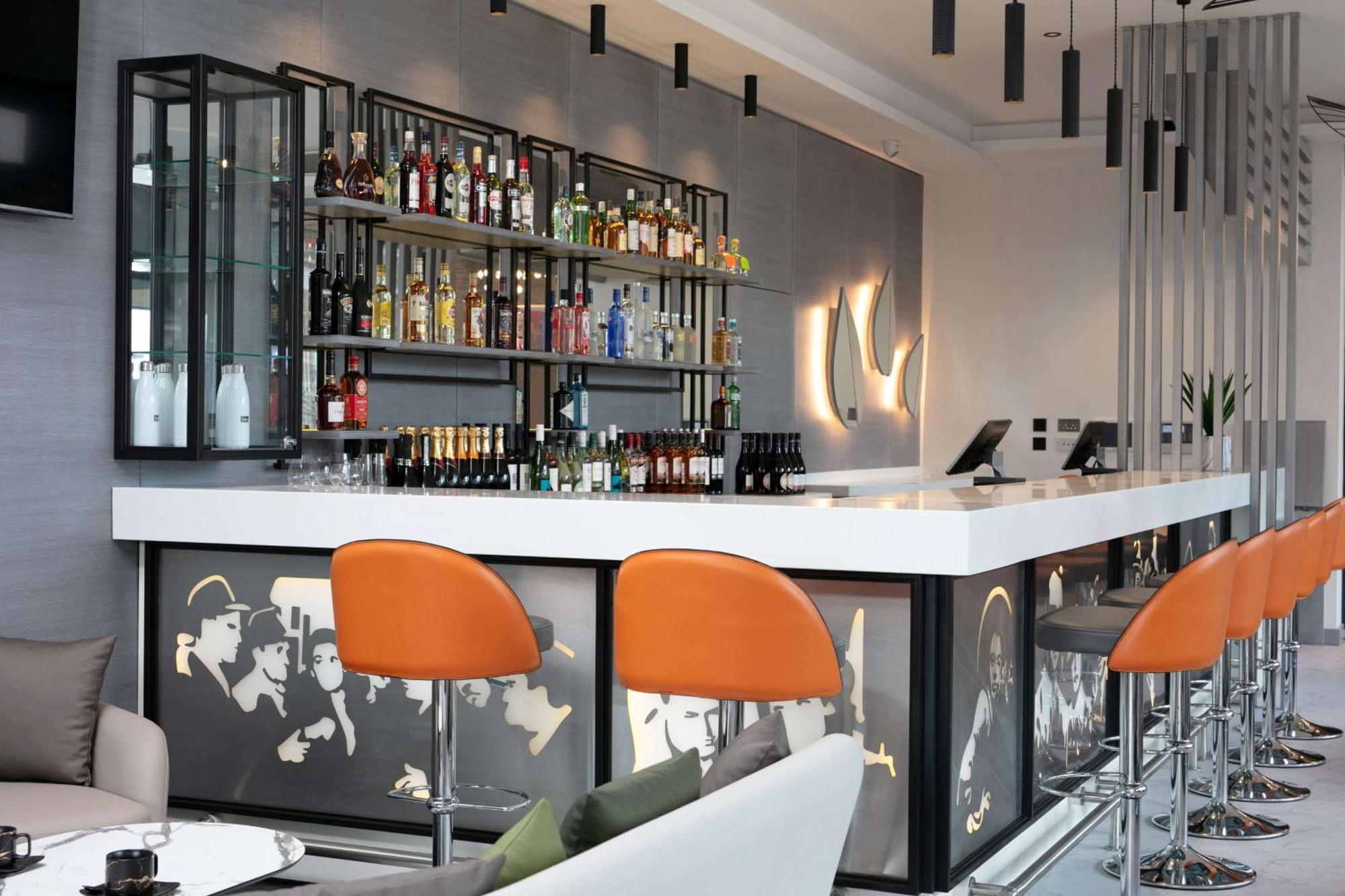 Spark By Hilton Luton Luton  Exteriör bild