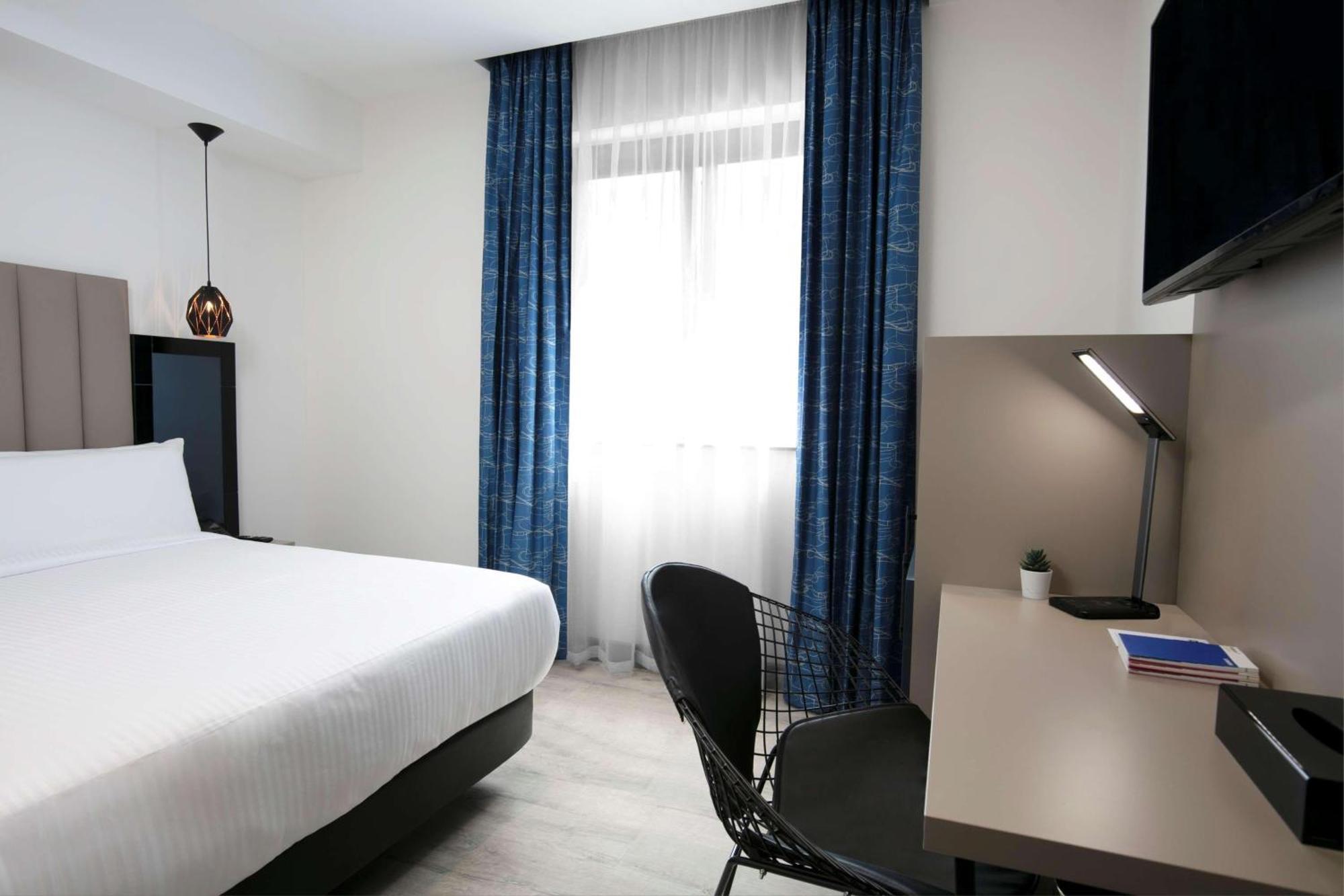 Spark By Hilton Luton Luton  Exteriör bild